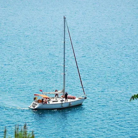 Superior Santorini 1 Bedroom Thea Private Heated Jacuzzi Beautiful Sea Views فيلة
